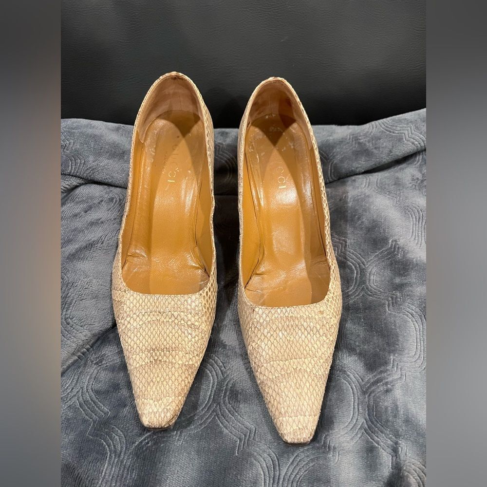 Vintage Gucci Leather Pumps Women’s Size 9 B Snakeskin Print and Texture EUC